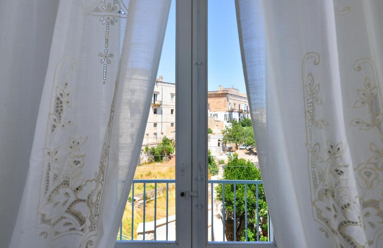 Palazzo Greco - Luxury Apartments With Sea-View 오스투니 외부 사진