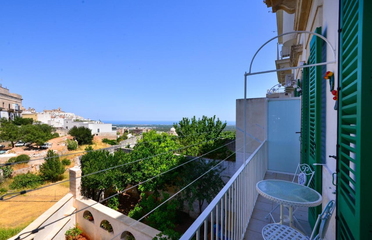 Palazzo Greco - Luxury Apartments With Sea-View 오스투니 외부 사진